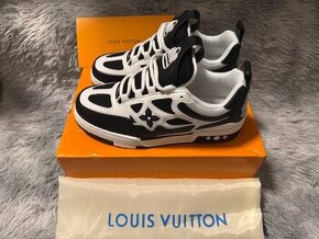 Louis Vuitton Black/White Sneakers Topánky