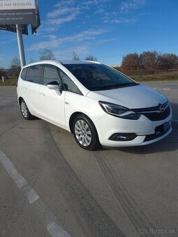 Predam opel zafira c facelift benzin automat