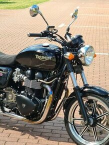 Triumph Bonneville 900 i