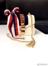 Gucci kabelka crossbody Sylvie leather