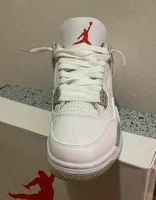 AIR JORDAN 4 RETRO