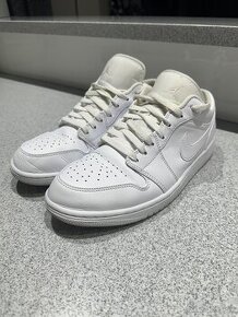 Air Jordan 1 low