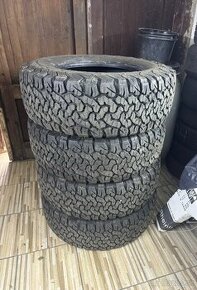 BFGoodrich All Terrain T/A KO2 285/70 R17