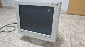 CRT monitor 17" Samsung SyncMaster 755DFX