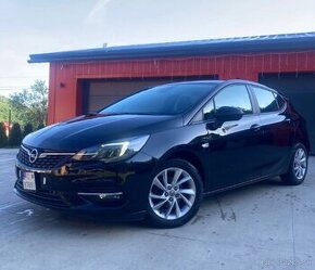 Opel Astra 1.5 cdti 90kW diesel , M6 rok 2020