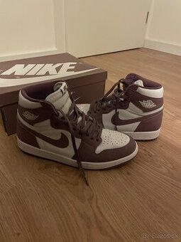 Air Jordan 1 Retro High OG “Mauve”