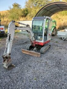 Minibager Takeuchi TB016