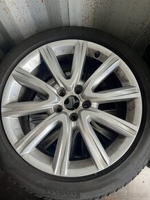 zimné Audi a6 225/50 R18