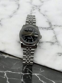 Seiko Mod Black Dial