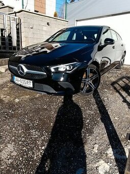 Mercedes Benz CLA schoting brake 200 D 4x4