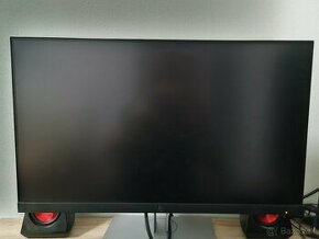 Business monitor HP E24 G4 s FHD rozlíšením - 1