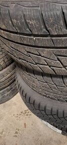 235/55R18 Matador