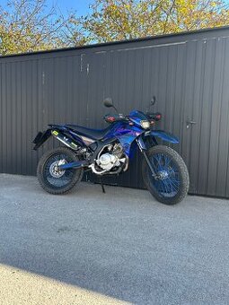 Yamaha xt125r