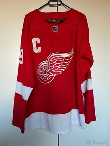 Detroit Red Wings NHL hokejový dres Yzerman