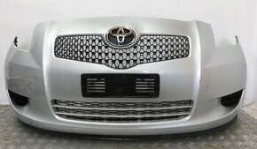 Toyota Yaris II 2 2006-2009 predný náraznik