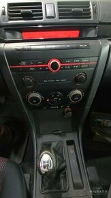 Mazda 3 2004r volant , tachometer, rádio, predná maska