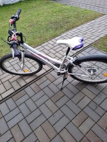 Dievčenský bicykel