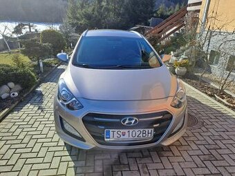 Hyundai i30 AC Kombi family, 52000km, 1.6 MPI 88KW