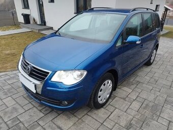 VW Volkswagen Touran 1.4 TSI rok výroby.: 4/2007 BENZÍN