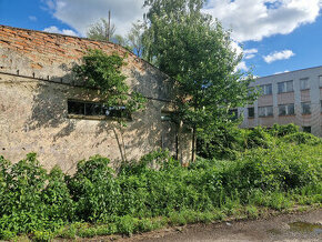 Na predaj pozemok s nebytovou budovou, Michalovce,  18 191 m - 1