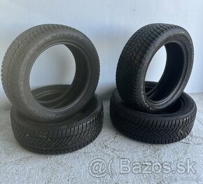 215/55 R17 Dulop Zimne