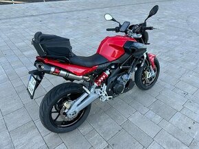 Aprilia Shiver 750 ABS Akrapovič