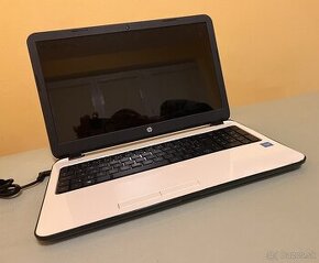 HP 15-r164nc /  Celeron N2840 / 15,6"