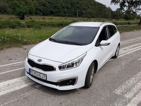 PREDAM KIA CEED 1.6crdi.....2015