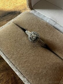 Diamantový zásnubný prsteň - 1