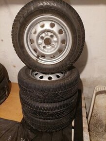 165/70 r13 pneu + disky felicia