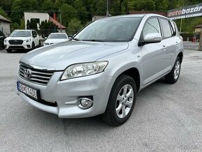 Toyota Rav4 2,2D4D 135000km 1.majiteľ - 1