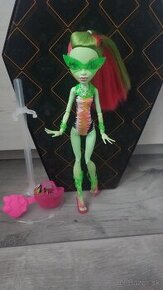 Monster High Venus Mcflytrap Swim Class