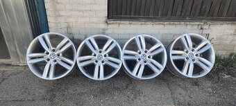 Predám elektróny 5x130 R20 Originál VW