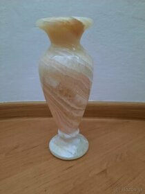 alabaster váza