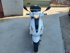 Skuter Piaggio Fly 125