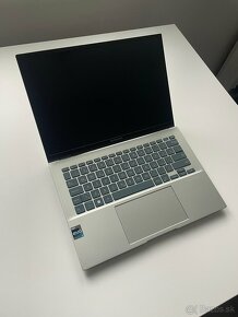 ASUS Zenbook 14 OLED