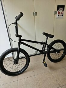 Predám  freestyle bicykel BMX . ZNÍŽENÁ cena.