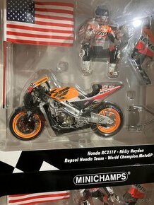 Minichamps Nicky Hayden 69 world champion 2006 1/12 - 1