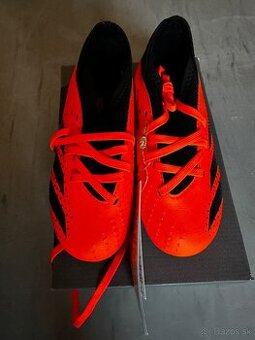 Kopačky adidas predator 28