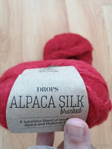 Vlna BRUSHED ALPACA SILK DROPS č. 7 červená