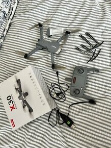 Dron SYMA X30