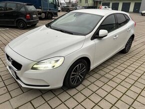 Volvo V40 model 2019 manual