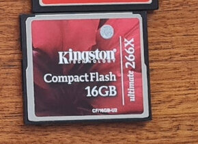 Compact Flash karty 16 GB