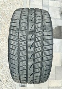 235/35R19 Zimné pneu