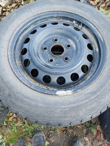 Zimné pneumatiky Bridgestone 196/65R15