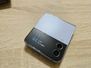 Samsung flip 4 v top stave bol velmi malo pouzivany vacsinu - 1