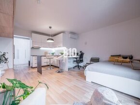 1i (33m2) v SRDCI HLAVNÉHO MESTA -ideál na AIRBNB - 1