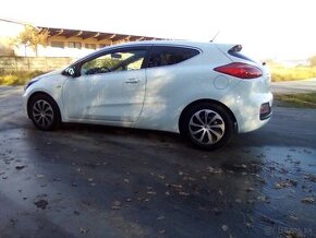 Predam krásnu Kiu Ceed Coupe len 73400 km