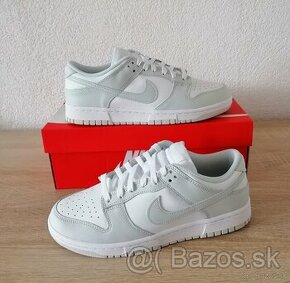 Nike Dunk Low Photon Dust