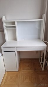 Pracovny stol Micke IKEA + detska stolička